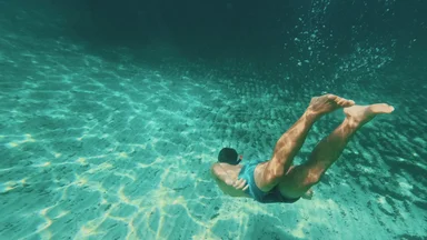 Still 9 from Menorca | 2023