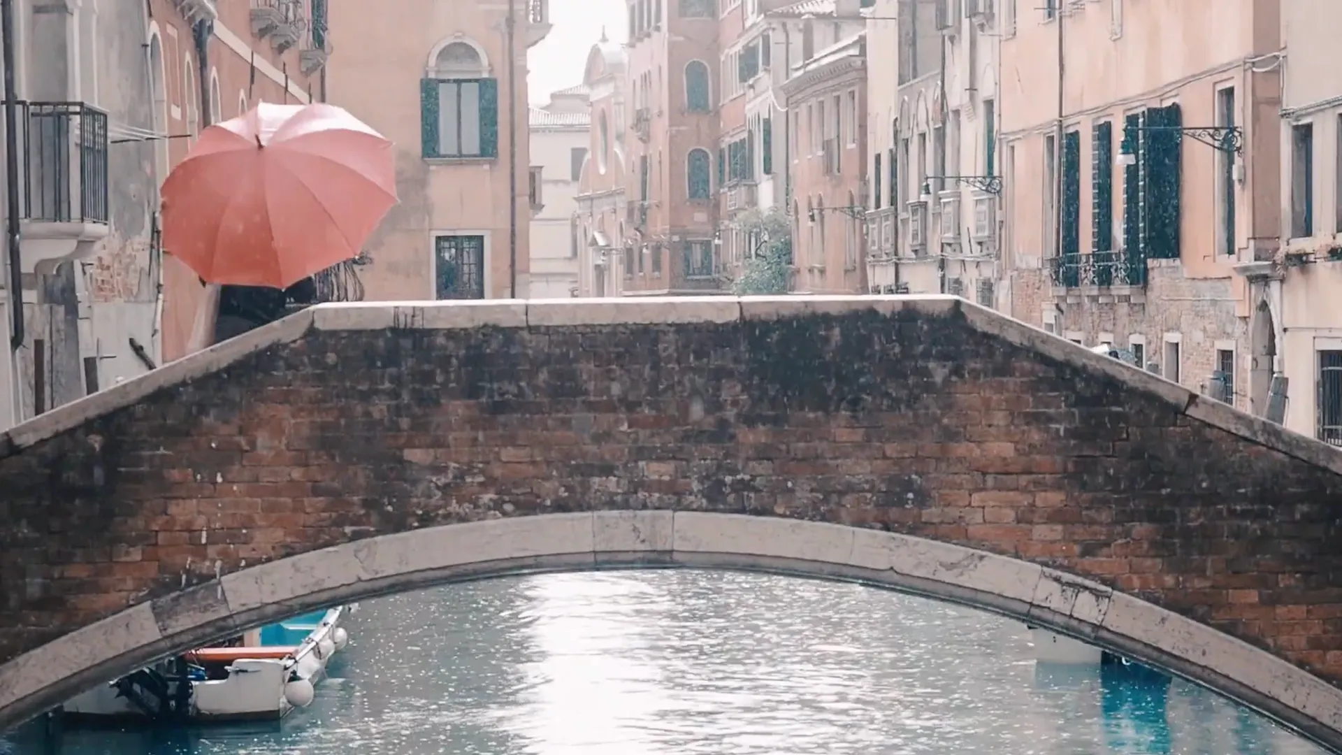 Still 2 from Venice | 2018